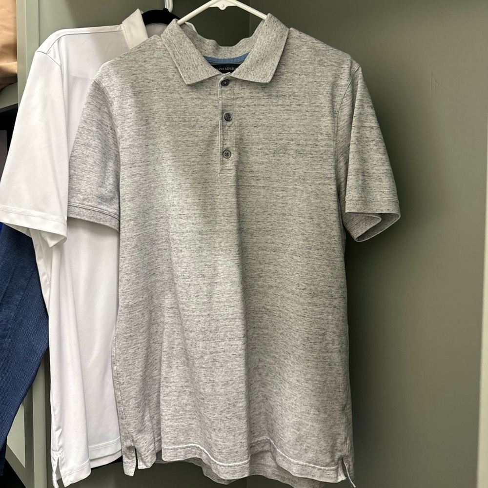 Banana Republic polo. Standard fit.